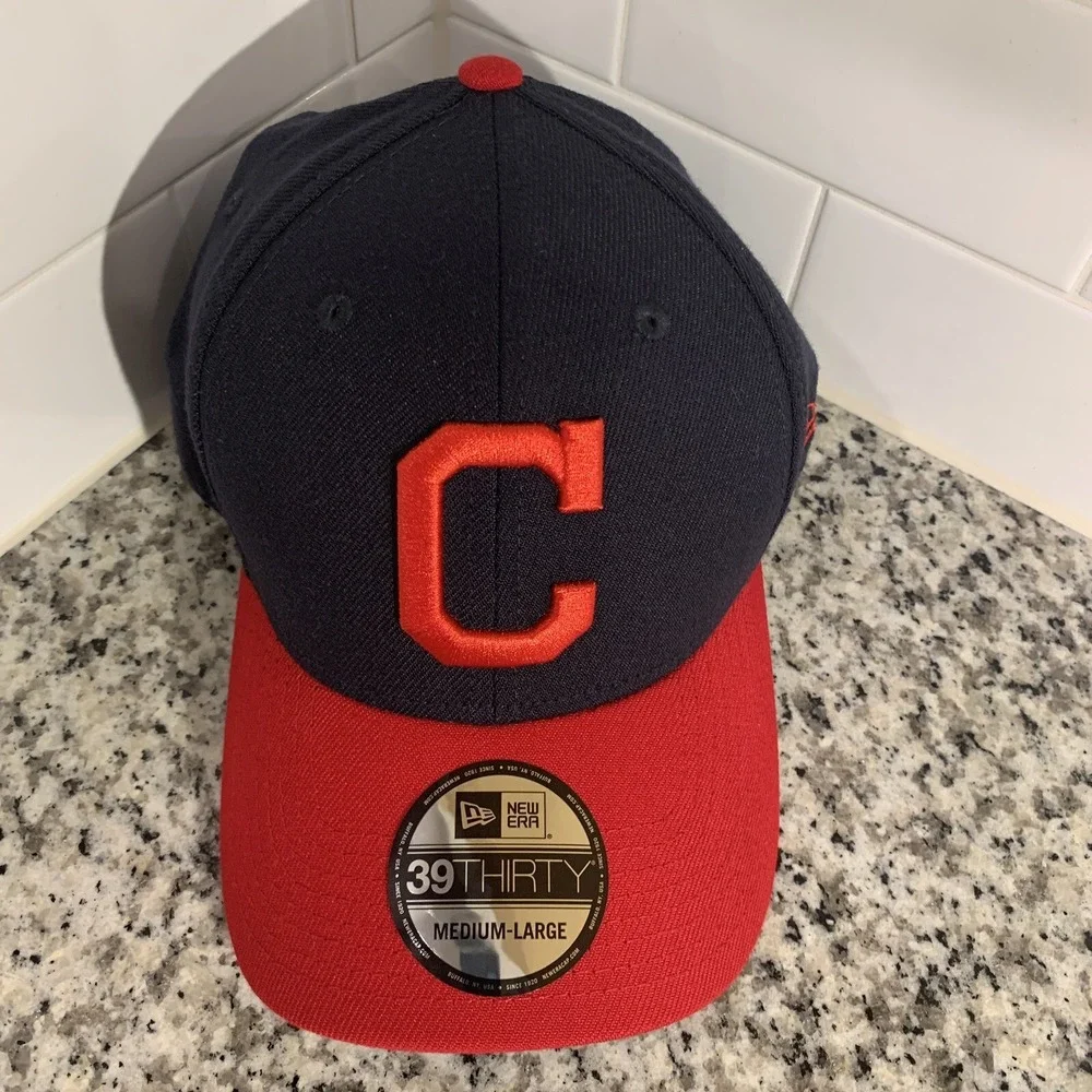 Cleveland Indians New Era 39THIRTY Navy Red Team Classic Stretch Flex Hat M/L